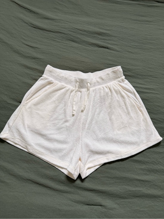 Old Navy Pants - Old Navy Off-White Terry Lounge Shorts